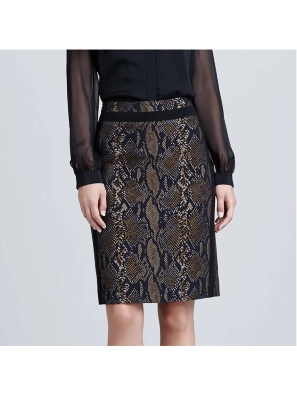 Diane von Furstenberg Panel Marta Framed Python
Pencil Skirt Size 8